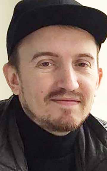 Игорь Твердохлебов